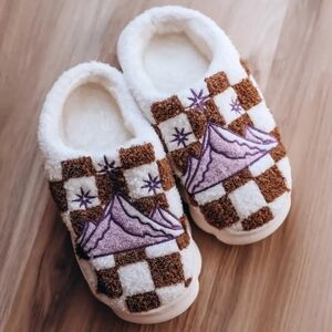 A Court Of Thorns and Roses Inspired Slippers